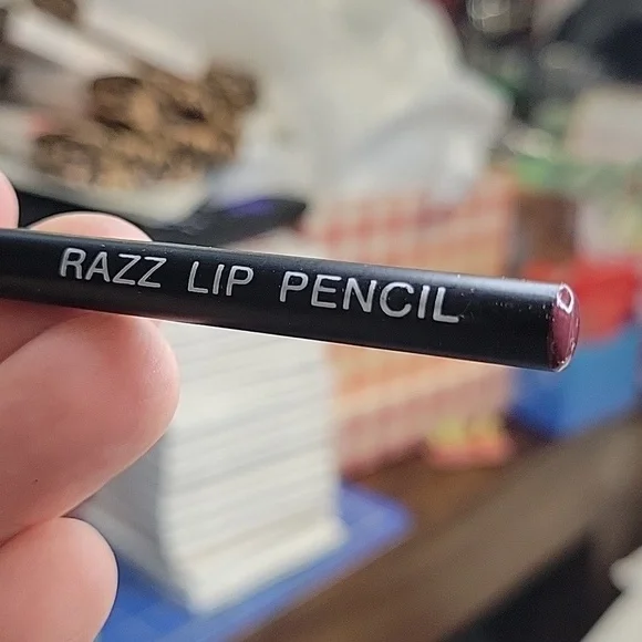 Joe Blasco Lip Pencil - Razz New - Picture 4 of 5